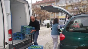 Млечни продукти на възрастни хора дари сдружение България си ти