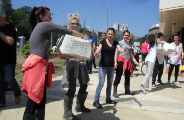 Младите доброволци от Варна станаха европейци на 2014 година
