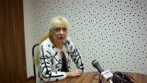 Уникална Библия и картина от Павел Митков на Коледния благотворителен
