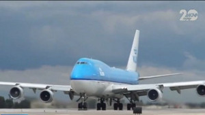 Самолет се превърна в луксозно жилище ВИДЕО