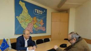 Кирил Калфин с приемни в Бобошево Кочериново и Рила