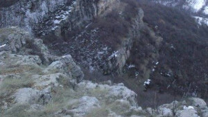 Ниска слоеста облачност на места с намалена видимост