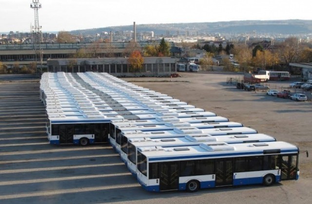 Двойни разходи за застраховки на новите автобуси