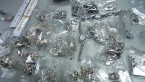Cребърни накити задържаха на ГКПП Капитан Андреево