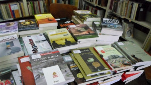 Нови заглавия радват читателите в ОБ Искра