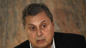 Бизнесът Искането за 400 лв минимална заплата е икономическа авантюра