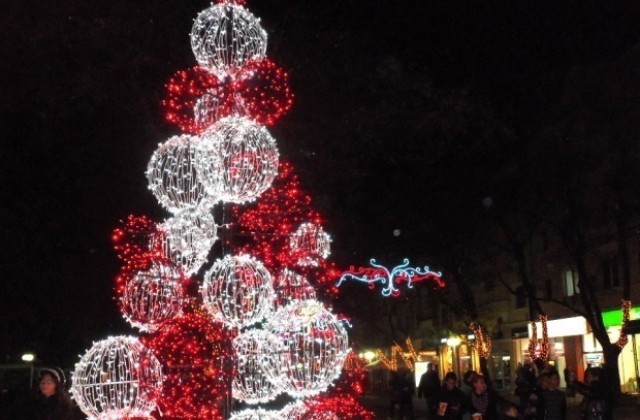 Ледена пързалка за старозагорци от 5 декември