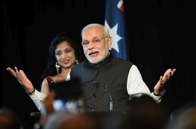 Индийският премиер имал проблем с фиктивна съпруга