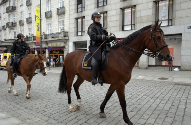 Въоръжават норвежките полицаи заради повишен риск от атентати