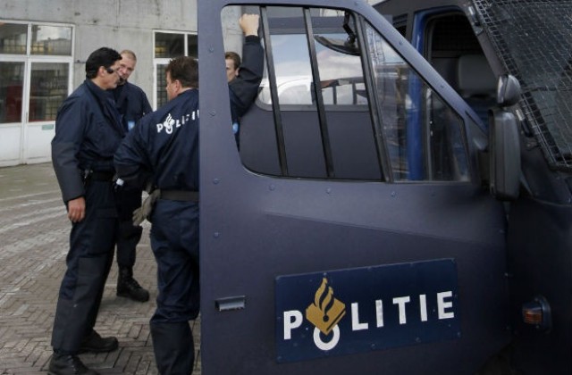 Арестуваха терористи в Холандия