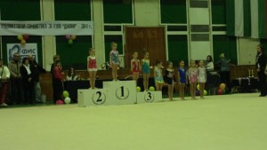 Гимнастички на Велбъжд с пълен комплект медали от Купа Диляна