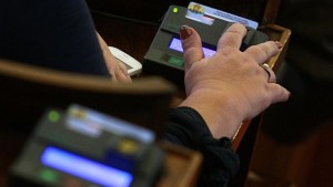 Депутатите предоставиха допълнителни пари на министерства и ведомства