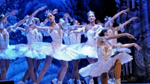 Звездите от руския Балет на лед с открит урок за