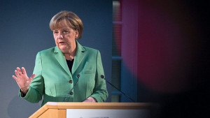 Меркел подкрепя принципно плана Юнкер