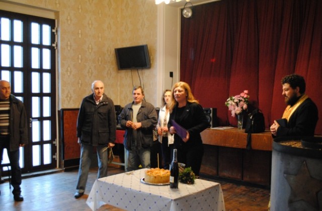 Клубът на пенсионера в Ялово отпразнува пет години