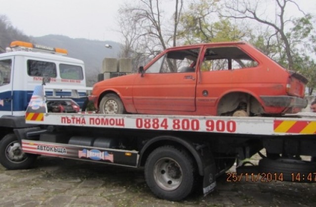 Продължава репатрирането на изоставени автомобили