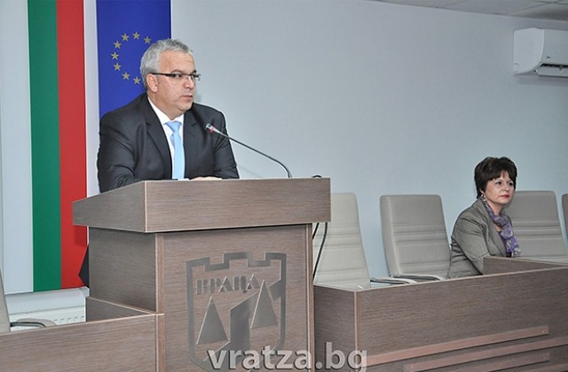 Няма да вдигат данъците и таксите в община Враца