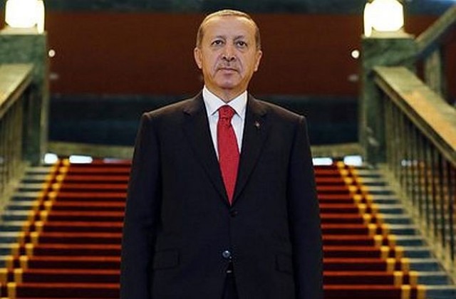 Ердоган: Чужденците не обичат мюсюлманите, а парите им