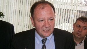 Миков Очертава се бюджет на бедността и безработицата