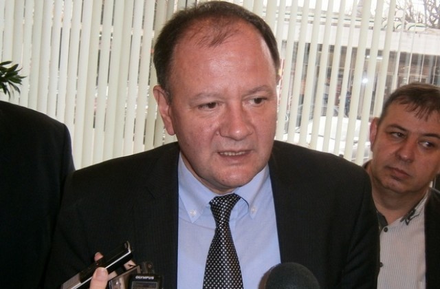 Миков: Очертава се бюджет на бедността и безработицата