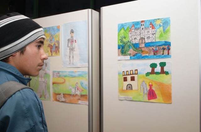 Тамплиерите изпращат в Брюксел детски рисунки на рицари