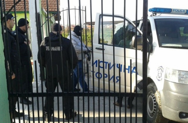Задържаните за радикален ислям остават в ареста