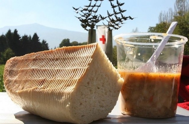 Осигуряват топъл обяд на деца в неравностойно положение от Аспарухово