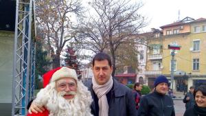 Тотев приглася на Дядо Коледа