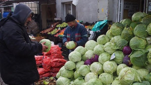 Зелето поскъпнало с 55 заради съсипаната реколта