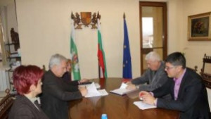 Кметът на Трявна Драгомир Николов одобри договор за Общ устройствен