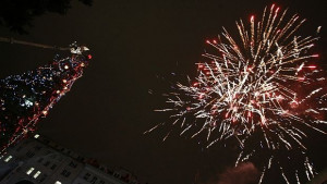 Грейна коледната елха в София