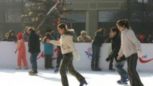 Две ледени пързалки изграждат във В Търново