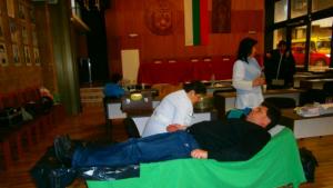 Зам кмет и администрация даряват кръв в община Дупница