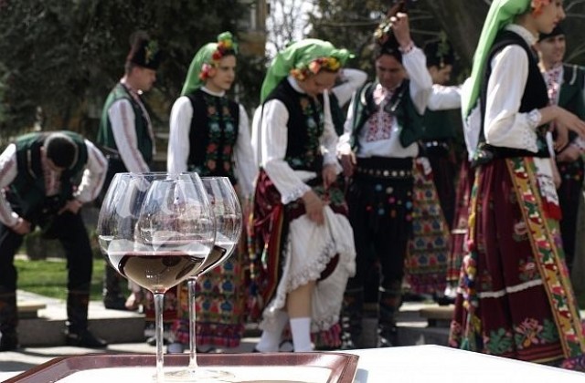 10 тона вино изпили в Пловдив за 3 дни