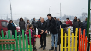 Детска площадка откриха в кв Надежда