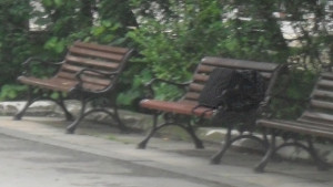 Отцепиха района около хотел Черно море заради изоставена раница