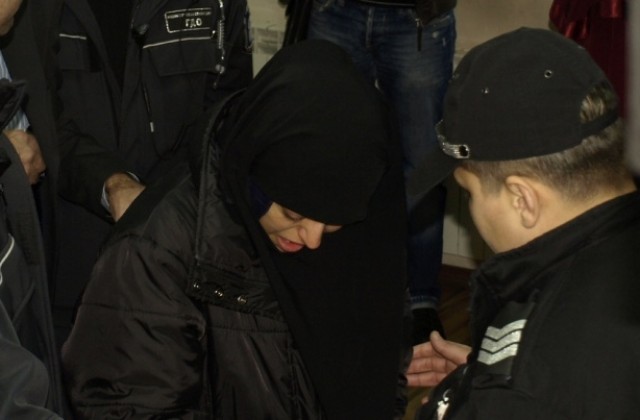 Подсъдима по делото за радикален ислям припадна в съда
