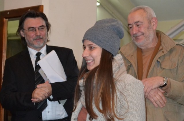 За поредна година Ичко Лозев зарадва студенти със стипендии