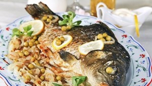 В асеновградски храм приготвят 600 килограма риба за Никулден