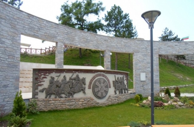 Археологически комплекс „Калето - Мездра участва в XIII Националeн конкурс „Сграда на годината