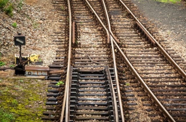 Македония получи 305 млн. евро за жп линията до България