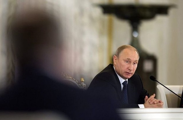 Путин: Санкциите ще ни принудят да заложим на науката, за да разработим собствени технологии