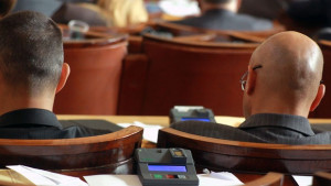 Депутатите се събират извънредно за бюджета на Здравната каса