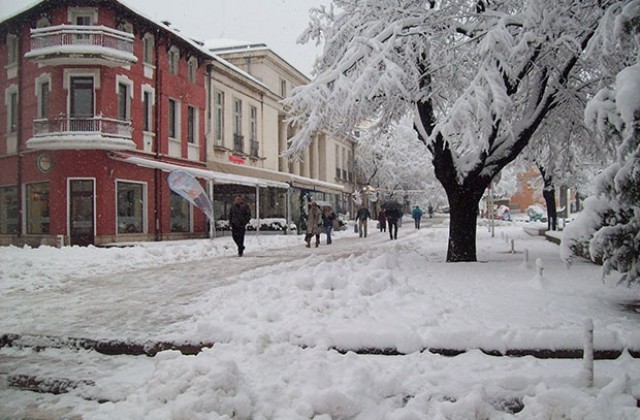 Кметът на Враца с ултиматум за снегопочистването