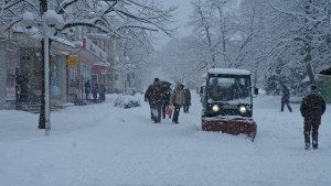 Аварираха касети на уличното осветление във Враца