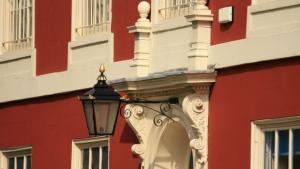 Боя произвежда ток от слънцето