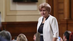 Стоянова Заложеният 08 растеж на икономиката в бюджет 2015 е