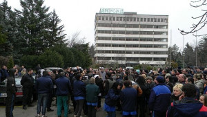 Работници на Аркус протестираха срещу забавени заплати