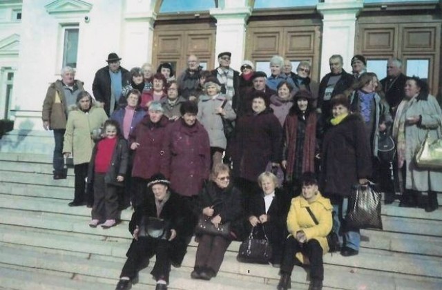 Възрастни хора от Габрово гледаха на живо петъчен парламентарен контрол