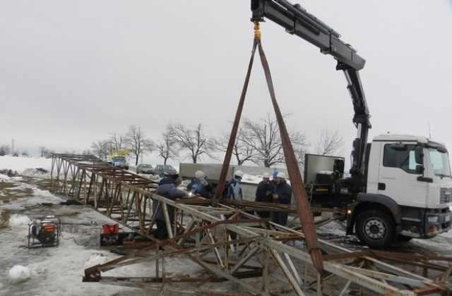 Пренасят утре по въздуха нов електрически стълб до Белоградчик